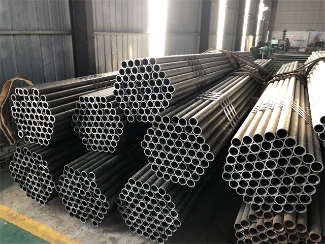 菏泽小口径厚壁无缝钢管